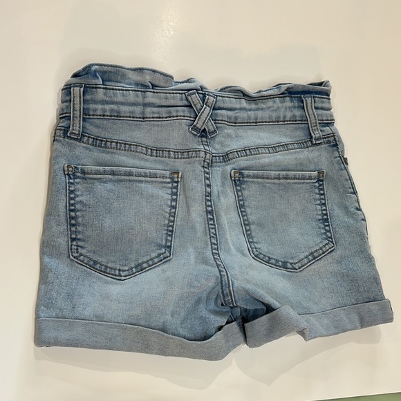 Gap denim Jean shorts - Picture 2 of 2